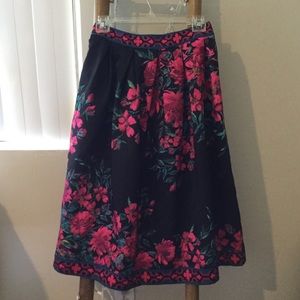 Flying tomato flower midi skirt